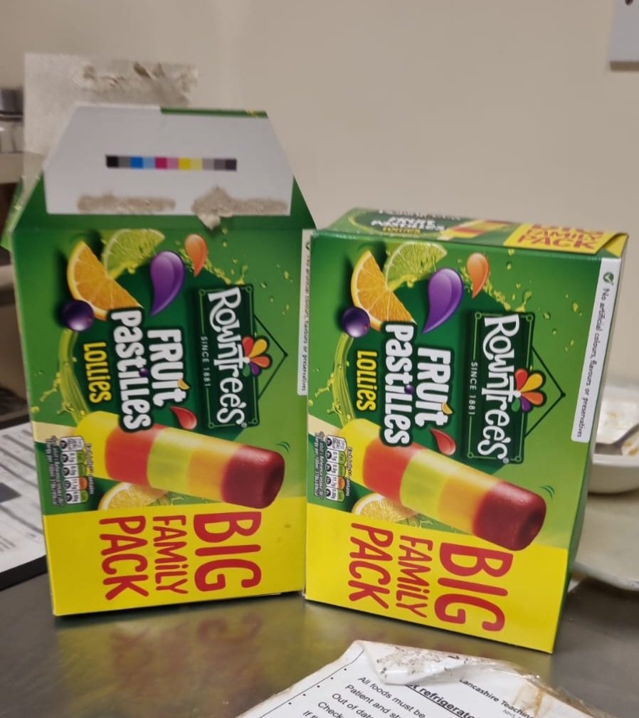 Team_RookwoodA's tweet photo. No ice cream van for chorley today so some of our staff treated us all #teamrwa @ChrisWinster @LancsHospitals https://t.co/jcrPKUzlw6