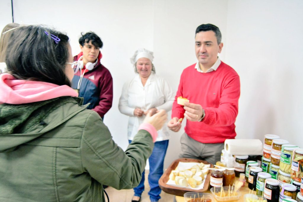 arruajm's tweet photo. Garuhapé se prepara para la VII Fiesta Provincial del Envasado. 

El Paarador 3 de Mayo será el espacio donde, 22, 23 y 24 de julio, productores regionales, artesanos y gastronómicos, pondrán a disposición de un verdadero festival de sabores.

#Misiones 
#VacacionesDeInvierno https://t.co/SbUgvn187n