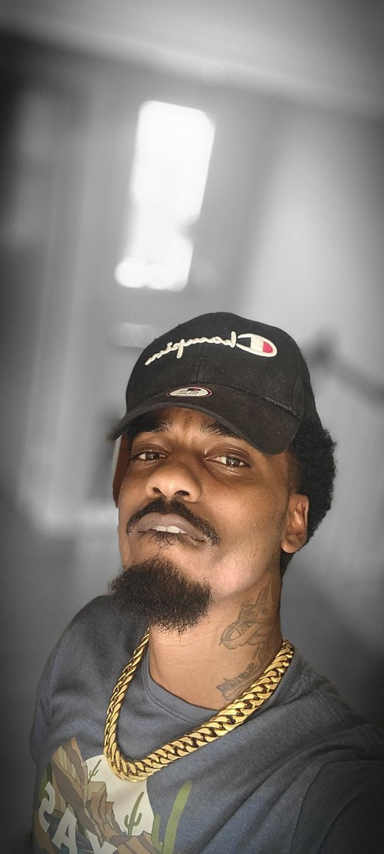 Blvckengineer™ tweet media