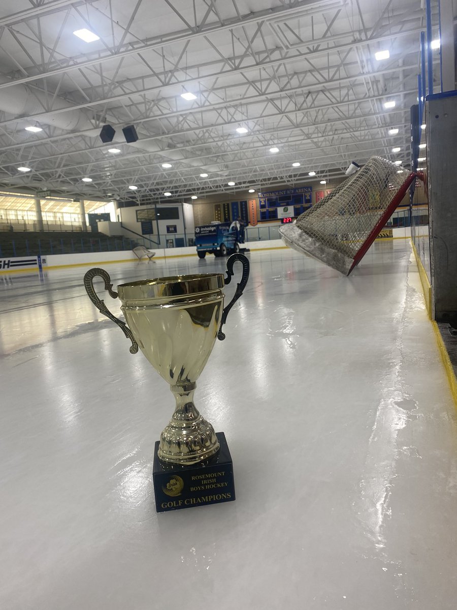 Spending some time inside today—- nothing better than watching the Zammer make fresh ice! #rcc #goldchampions