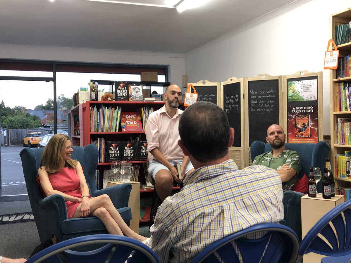 Lovely evening at @FourbearsBooks listening to @will_carver and @VictoriaSelman Thanks to the latter for braving the heatwave to chat about your recent books and the former for hosting in your fabulous shop!