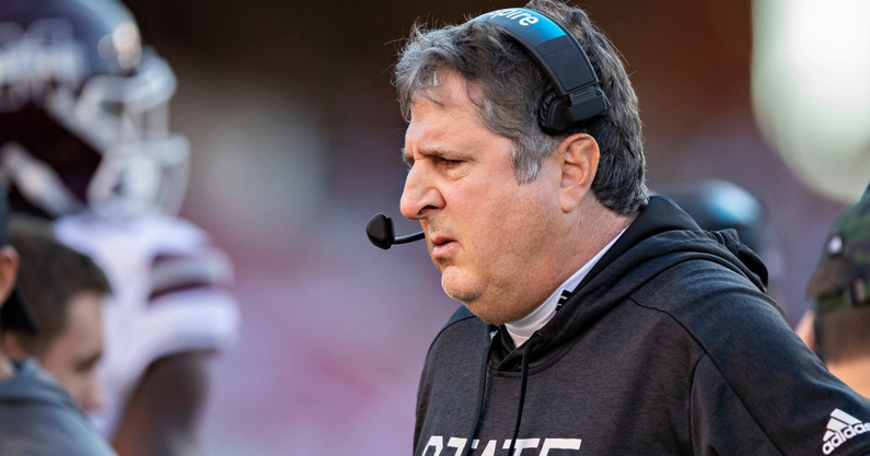Mike Leach isn't expecting Congress' help to solve NIL:

"We need to solve that ourselves. I’ve never bought the notion that Congress was going to be very helpful." 

"Tell me three things Congress has accomplished in the past five years."

More HERE: 
on3.com/college/missis…