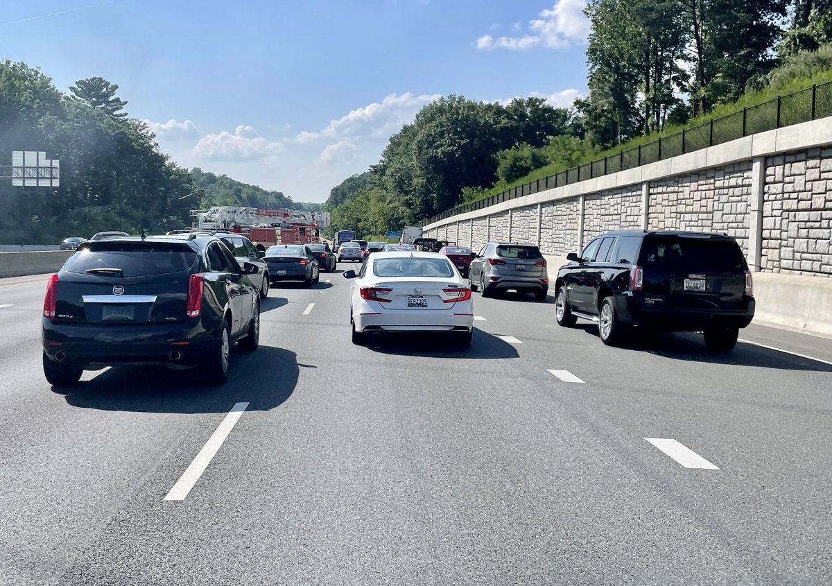 lorfeo70's tweet photo. @WTOPtraffic @mymcmedia Bad traffic on I270 north. Only right hand side getting by. Motorcycle involved. https://t.co/zfujGcstrM