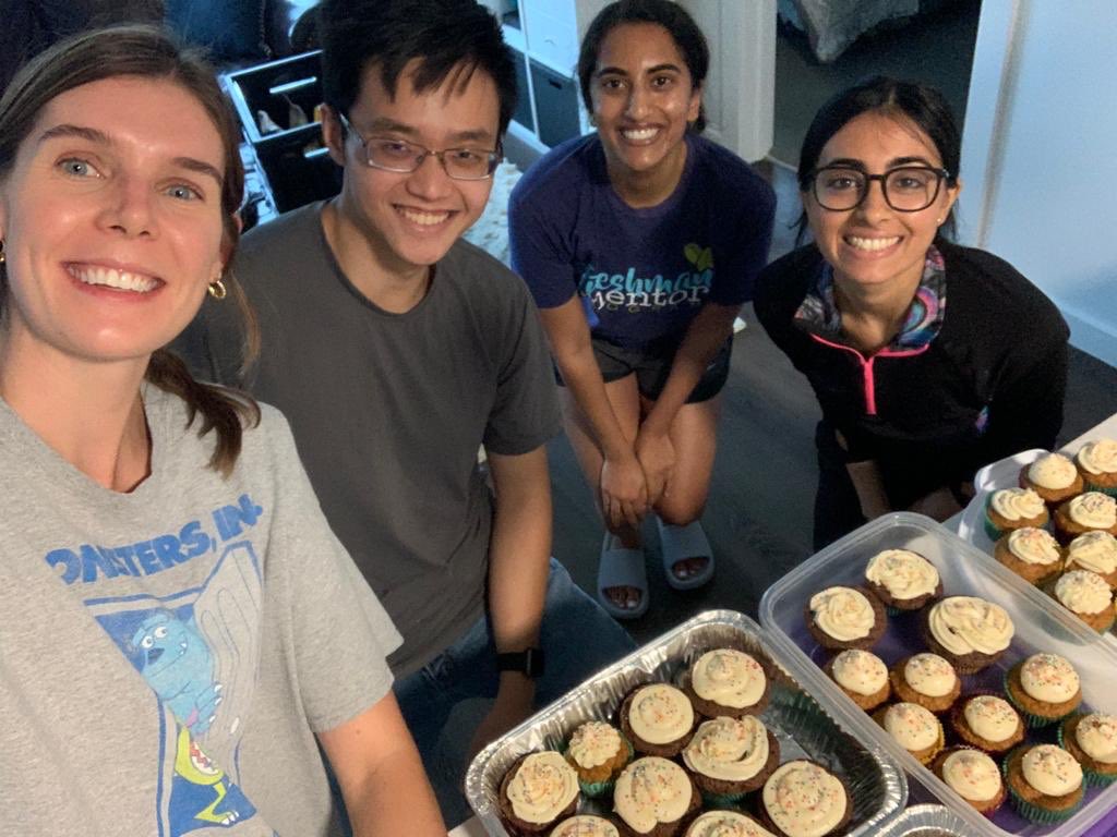 CoryChevalier's tweet photo. Such an amazing team!! These PGY1 @CCF_IMCHIEFS interns are taking teamwork and wellness to amazing places by not only celebrating their colleagues birthdays but also baking for them as well!  Awesome!! (That’s a lot of cupcakes…)😊😃👏 https://t.co/Fld8tVhdX7