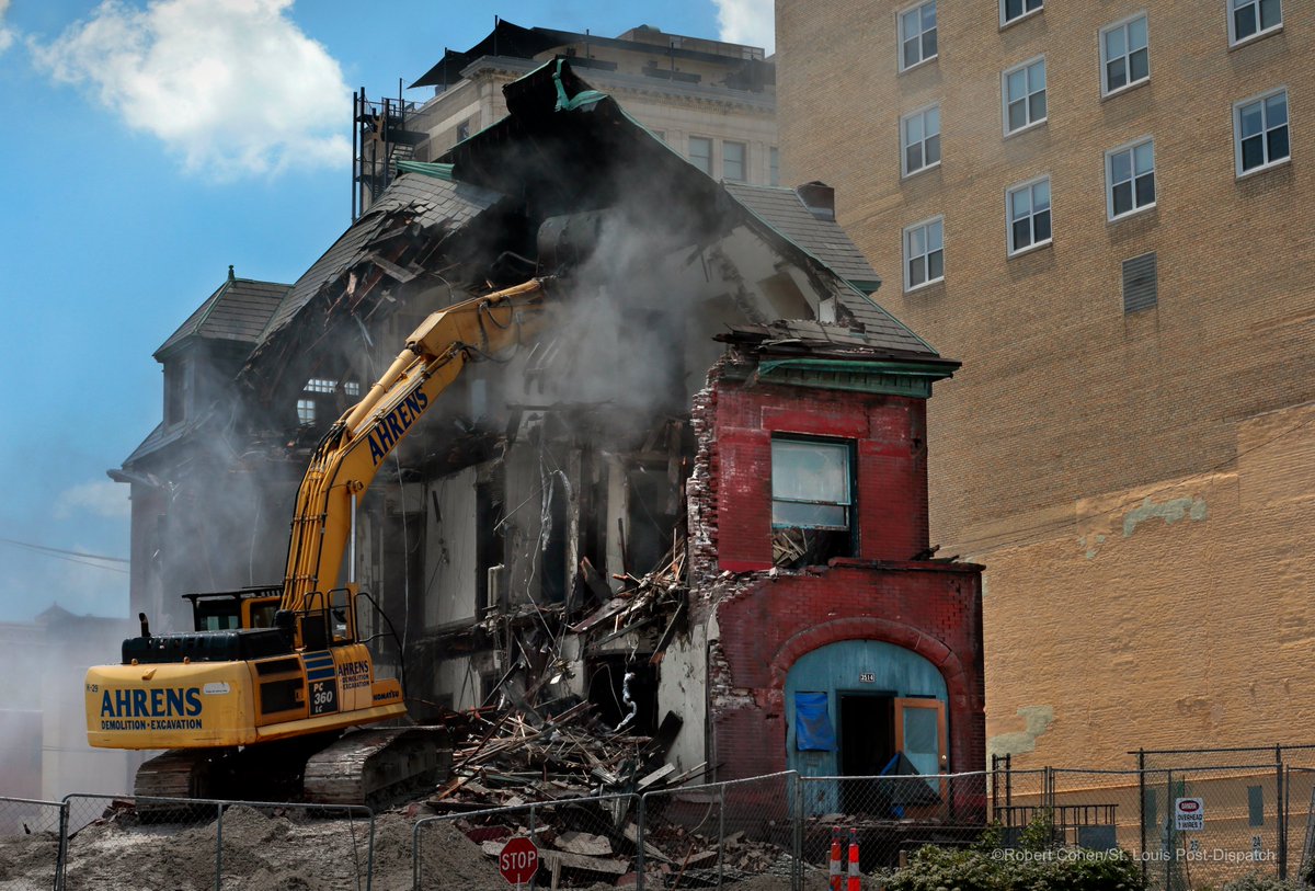 Robert Cohen tweet media