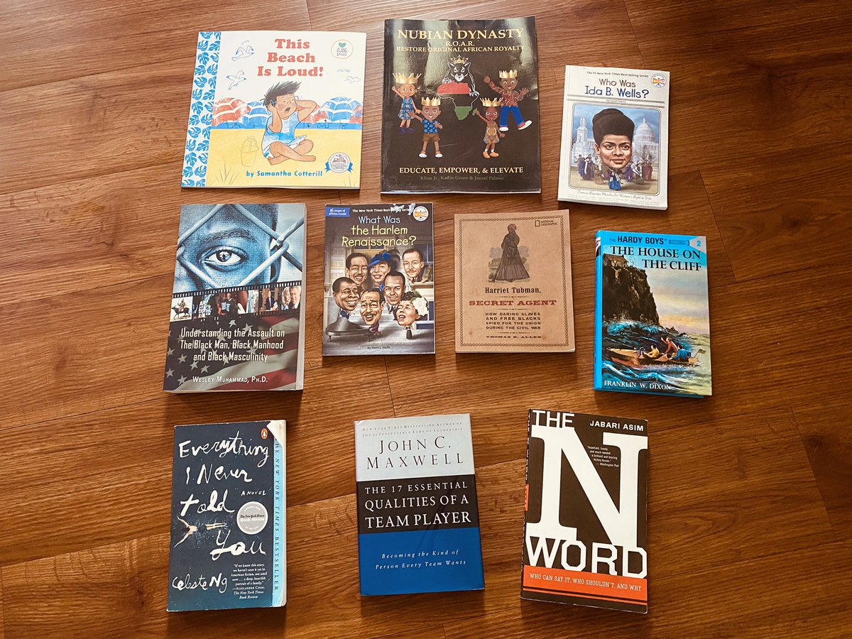 Kingdxmbookclub's tweet photo. New books π have been added to the book club #KingdxmBooks . If youβre interested in any of these books follow us for excerpts from these titles. #KingdxmBookClub https://t.co/aScHDGp9RZ