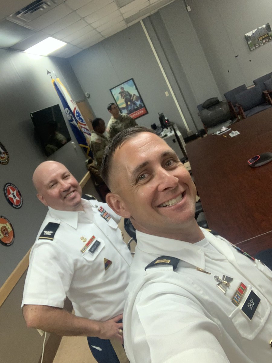 Meeting great folks <a href="/5thRecruiting/">US Army 5th Recruiting Brigade</a> to see how @iii_corps can best work with Army recruiting from Fort Hood. Outstanding people here at Fort Sam Houston, and we are looking forward to future visits!