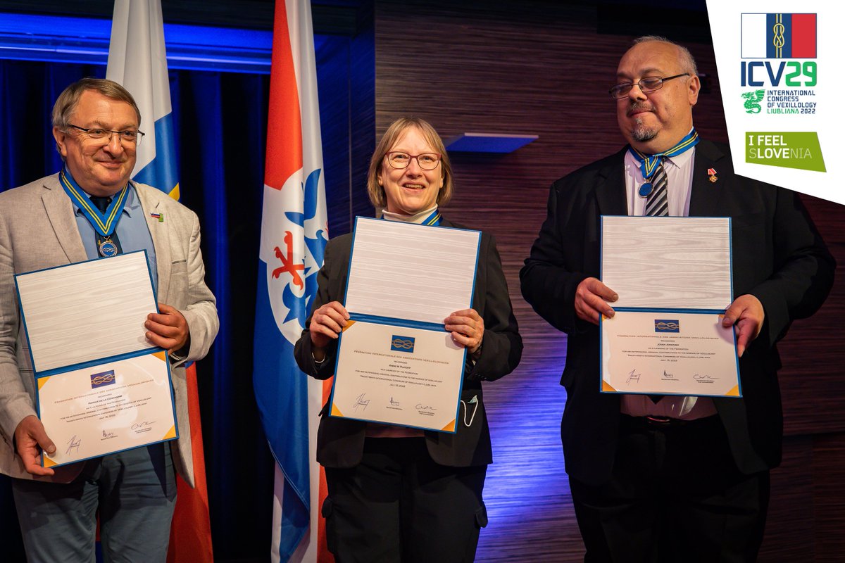 HeraldicaSVN's tweet photo. S slavnostno večerjo v @cankarjevdom se je zaključil zastavoslovni kongres. Podeljene so bile nagrade za izjemen prispevek v veksilologiji.
We closed the #ICV29🐉🇸🇮 with a gala dinner. #FIAV awards were distributed for outstanding contributions to the science of vexillology. https://t.co/zifMJoGDUa