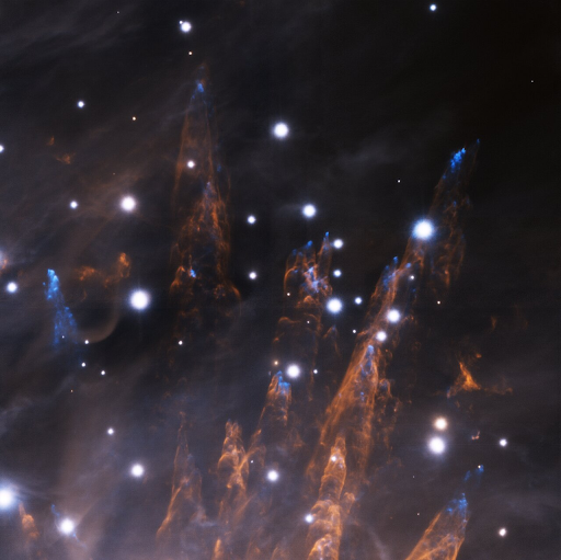 usngo's tweet photo. This week's image is of the Orion "Bullets," which was captured with @GeminiObs GSAOI. These structures result from iron gas (blue tips) rushing through neutral hydrogen gas (red pillars) due to nearby star formation. Check out a few paper highlights in the thread! @NOIRLabAstro https://t.co/EY3Q5CUEs3