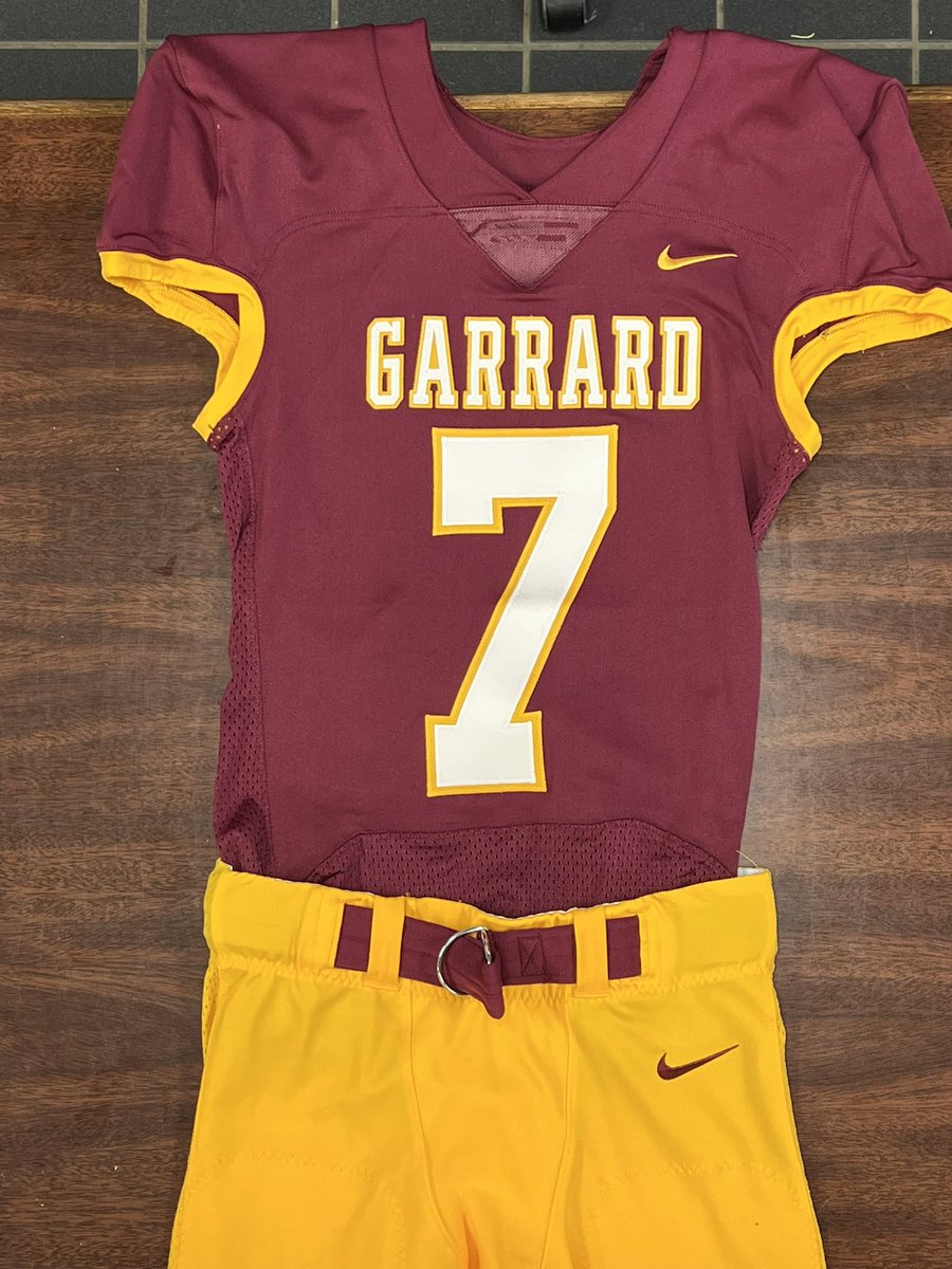 GarrardFootball's tweet photo. Waiting on the white jerseys to come in! https://t.co/oocsCNCRyt