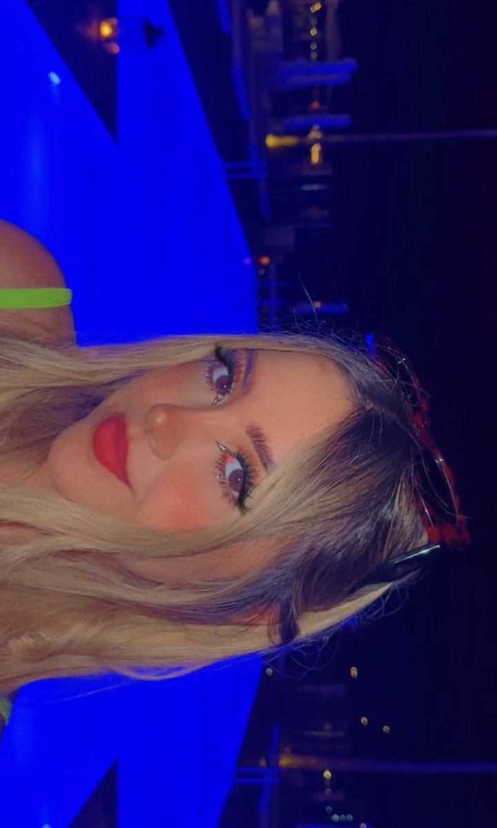 ARI 🍓✨ tweet media