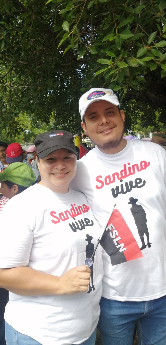 En Nicaragüa siempre será 19 DE JULIO!!! #4319FuerzaDeVictorias #LeonRevolucion #Nicaragua <a href="/ElProfeSandini1/">El Profe Sandinista</a> <a href="/CadenasUve/">UVE-CRISTHIAM CADENAS🔴⚫</a> <a href="/jerombar/">Miguel Jerónimo</a> <a href="/RidderSoma2021/">Ridder</a> <a href="/Brequint1/">Brequint</a> <a href="/Chapiolla/">alexandra gutierrez</a> <a href="/RidderSoma2021/">Ridder</a> <a href="/WSalazarA/">keise</a> <a href="/SilvioSaenz/">Silvio Javier Sáenz Rojas. 42/19🔴⚫</a>