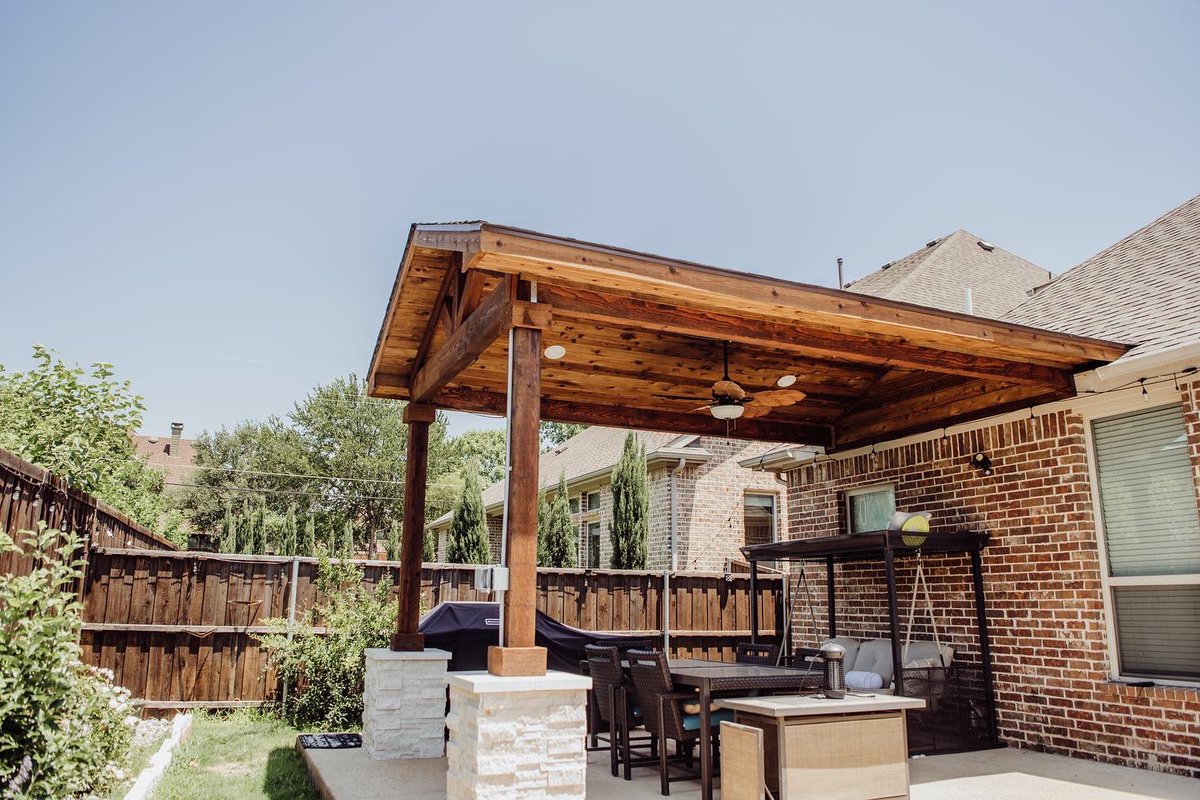 emeraldcustomp1's tweet photo. Did you know we do more than just custom pools? 👀

We also specialize in:

- Pergolas
- Outdoor Kitchens
- Retaining Walls
- Landscaping

And lots more! 🌴

#WEAREECP https://t.co/lXke8I9G2T