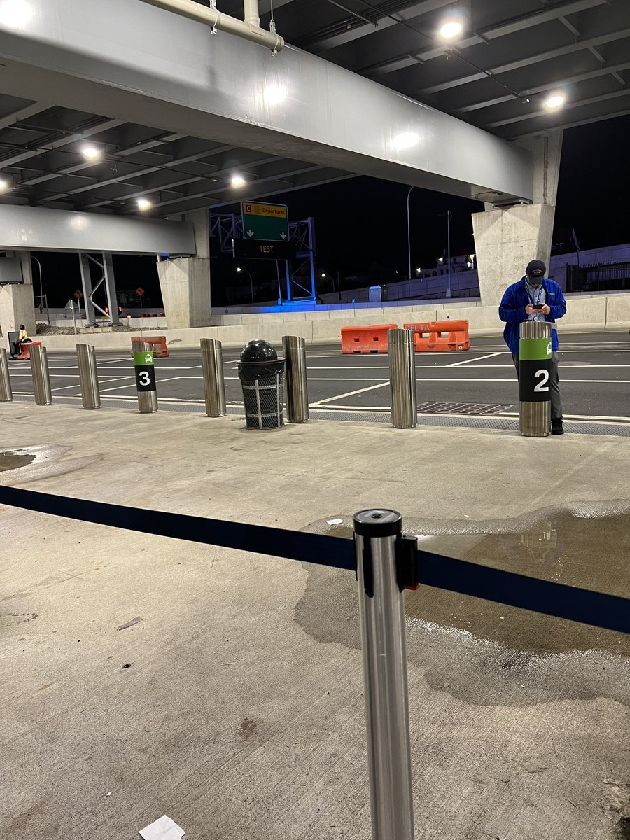 morankire's tweet photo. @LGAairport @NYCMayor Landed at Laguardia at 8:45 on @Delta …on runway for an hour. standing in cab line for over an hour. Busses are delayed and not running properly, lyft is surge pricing…the greatest city is not so great when you cant leave the airport to enjoy. DO BETTER https://t.co/8d2xsXUmBK