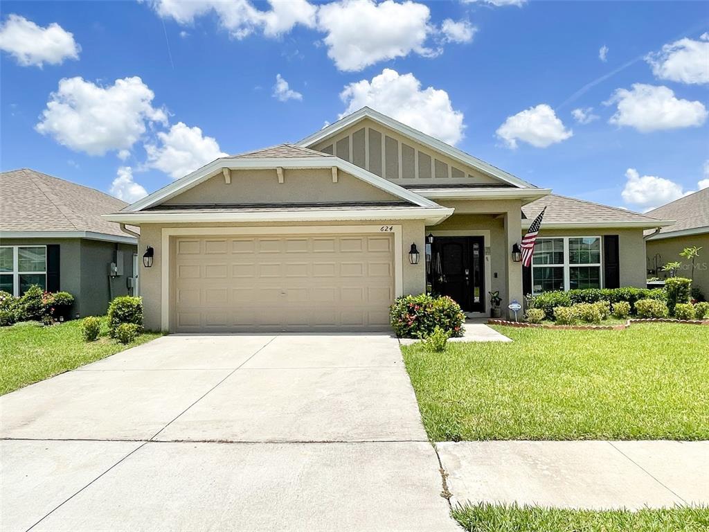 RayColonFLHomes's tweet image. Simply amazing in Haines City. Move into this 4 BD/ 3 BA now! Call/text/DM me today!  cpix.me/l/148632171