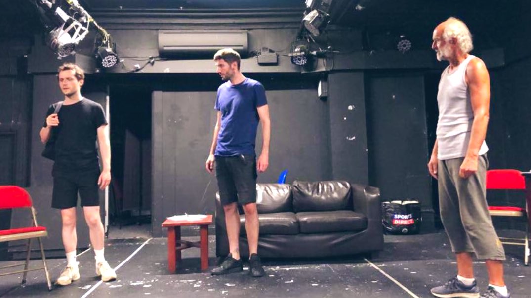 It’s Always Sunny In Dundee…          Get your tickets here 👇
goldengoosetheatre.co.uk/dundee
Thursday to Saturday - don’t miss it!