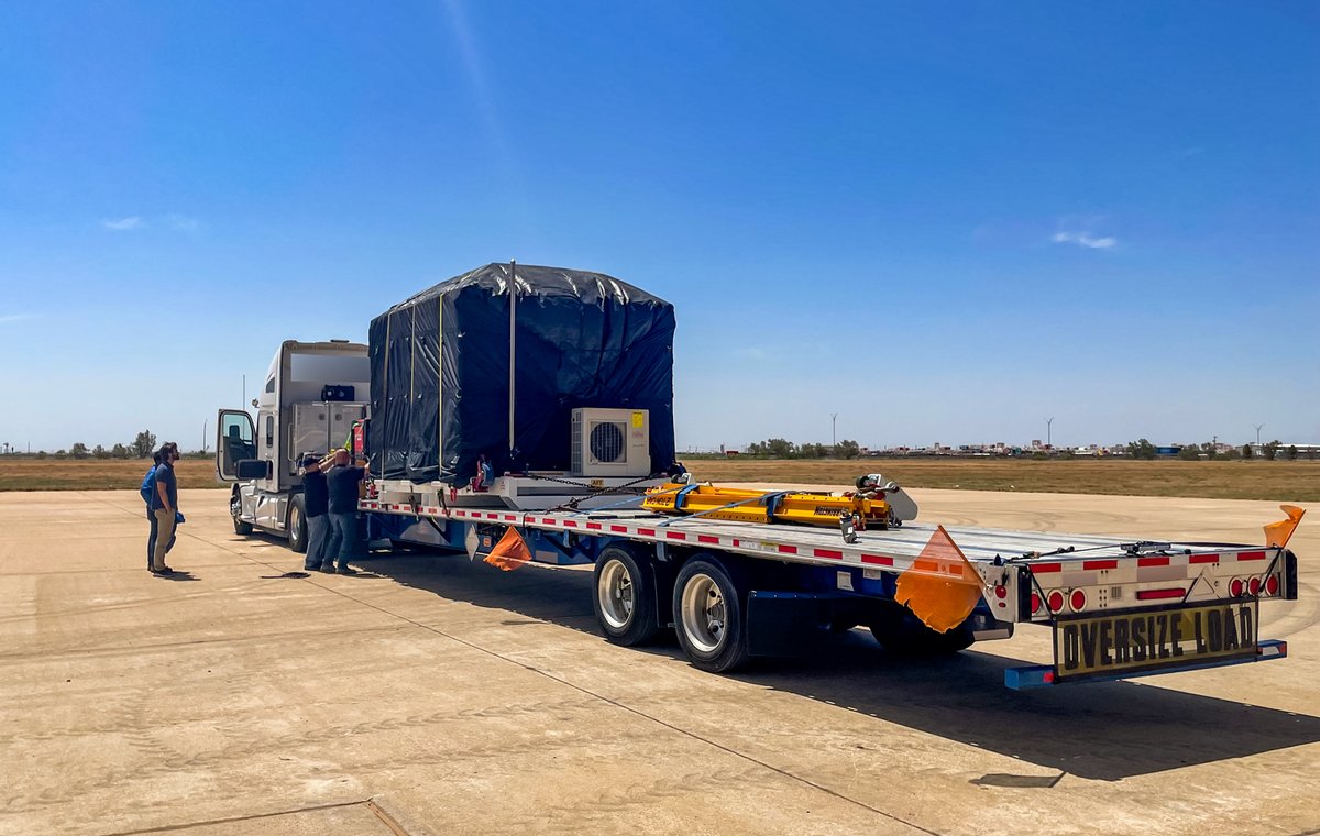 AbelAvellan's tweet photo. Just leaving the nest! 
🤠🇺🇸🚀🚀🚀🚀🚀🚀🚀🚀🚀 https://t.co/ugAXzcY7G8