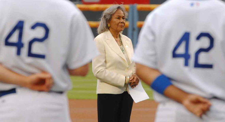 JeterTurn2's tweet photo. Celebrating Rachel Robinson on her 100th birthday. A civil rights activist, pioneer in the medical field &amp; @JRFoundation founder, Mrs. Robinson has touched the lives of so many. We are proud to collaborate with @jrfoundation to help youth succeed. 📸Mark J. Rebilas-US PRESSWIRE https://t.co/ItXv91ySUU