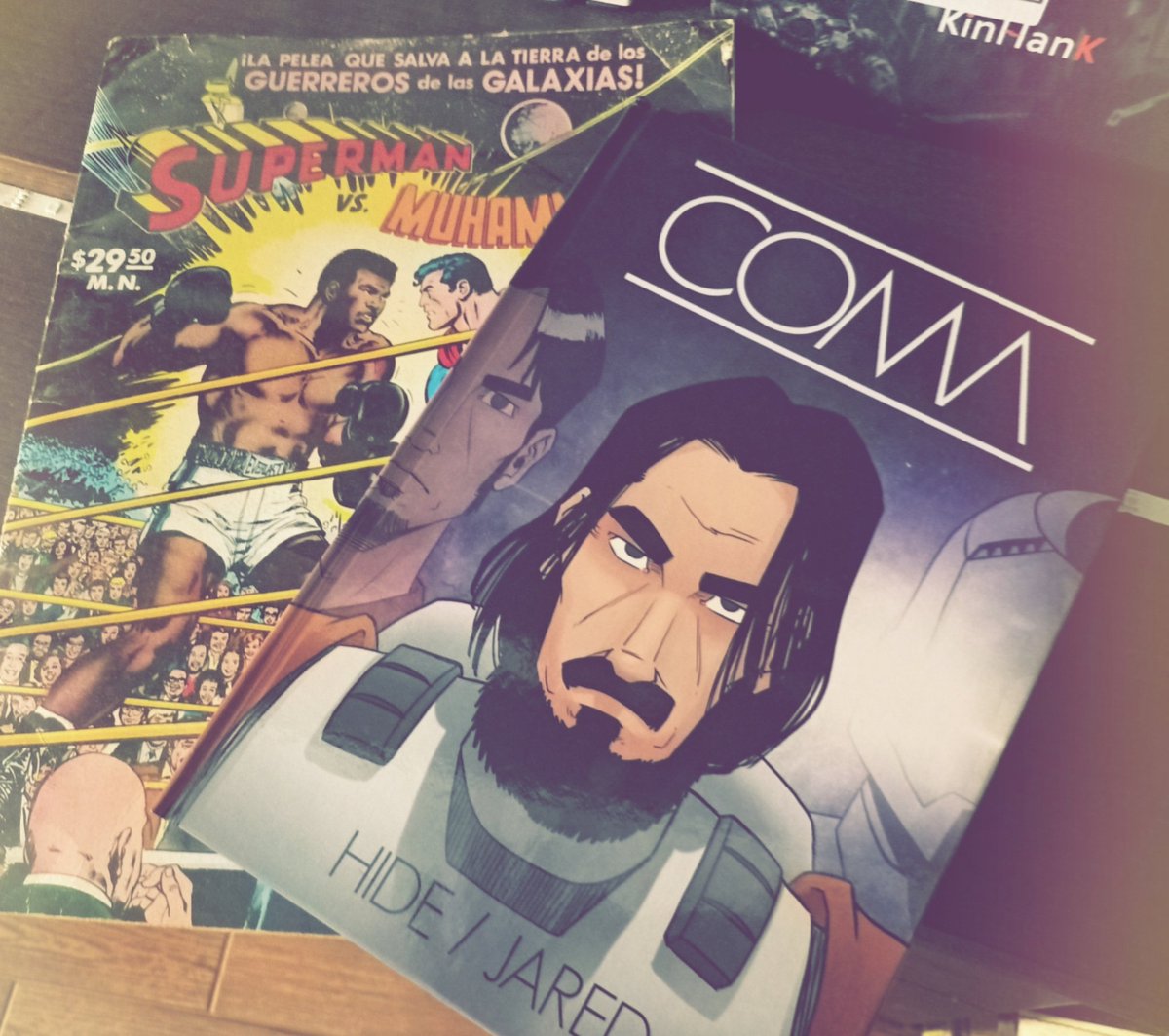 Aún a riesgo de ser pesado, no os perdáis #COMA, la obra de <a href="/dibujantemierda/">Dibujante de mierda</a> y <a href="/Hide_Bjn/">Hide</a> heredera de un millón de cosas y a la vez con mucha personalidad y con identidad propia (maemía, como hablo, si es que te lo vendo 😎).

Visita dibujantedemierda.com/coma/ para ver más!!