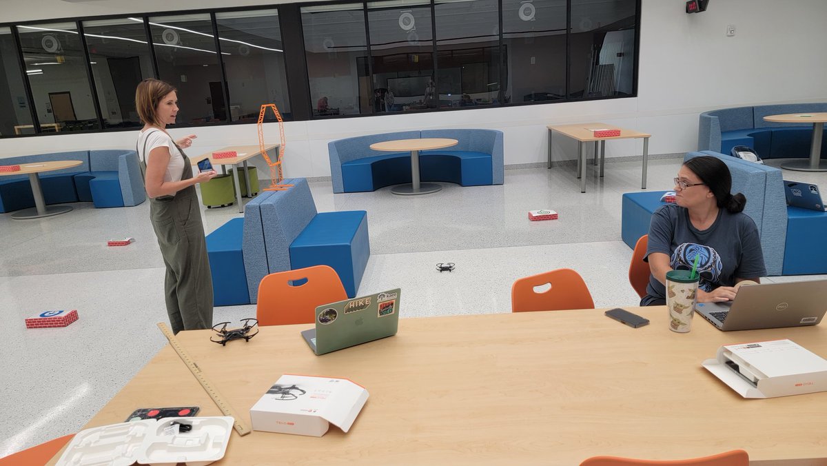 These <a href="/FCPSKY/">Fayette County Public Schools</a> educators took their teaching to new heights today with drones! We had such an array of different grade levels and content areas represented, and all walked away with a way they could implement #drones in their classrooms. <a href="/DroneBlocks/">DroneBlocks</a> <a href="/fcpsoit/">FCPS Inst Tech</a> <a href="/JerryBroyles1/">Jerry Broyles</a>