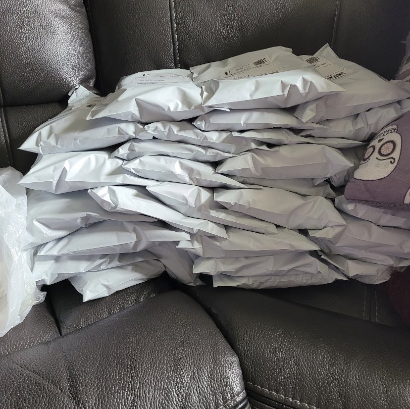 myclosetoutlets's tweet photo. Shipping Out To All Of My Models! Thank you all for the support❤️#Blackownedbusiness #LGBTQ #Support https://t.co/CnMxpP5JWc