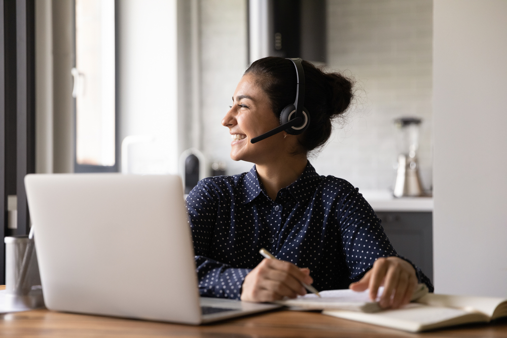 Starting a new job can be daunting – let alone starting one remotely. But with the right processes and technology, virtual onboarding can be as welcoming as it would be in-person. Read our blog on creating an excellent virtual #onboarding experience: bit.ly/3OGVGTj.