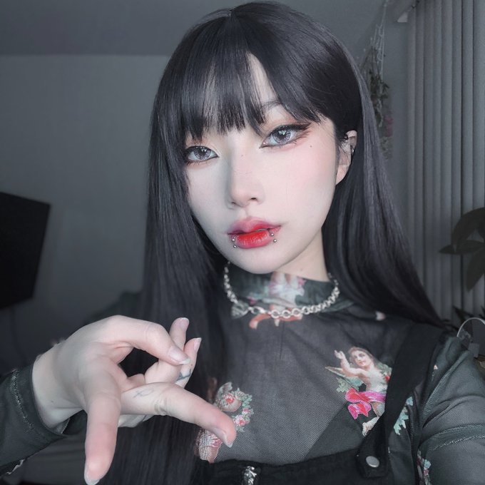 The worlds fucked - Gyaru https://t.co/4tzESpGJF3