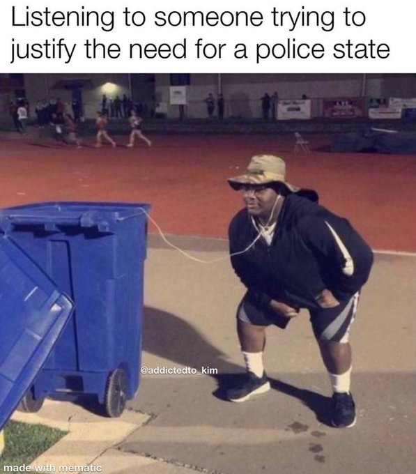 FYEa0ZhWIAAYbi8?format=jpg&name=small