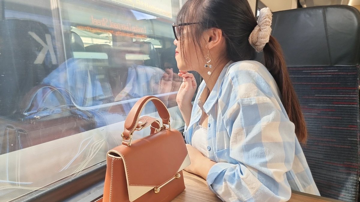 Weekends trip with my mom.
It has been 3 years since I last saw her in person. She flied all the way to the UK to visit me and attend my "late" graduation ❤️
Miss her so much