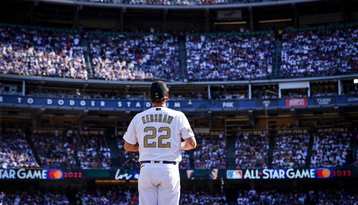 dodgerpics's tweet photo. clayton kershaw https://t.co/YQ4a3swi3d