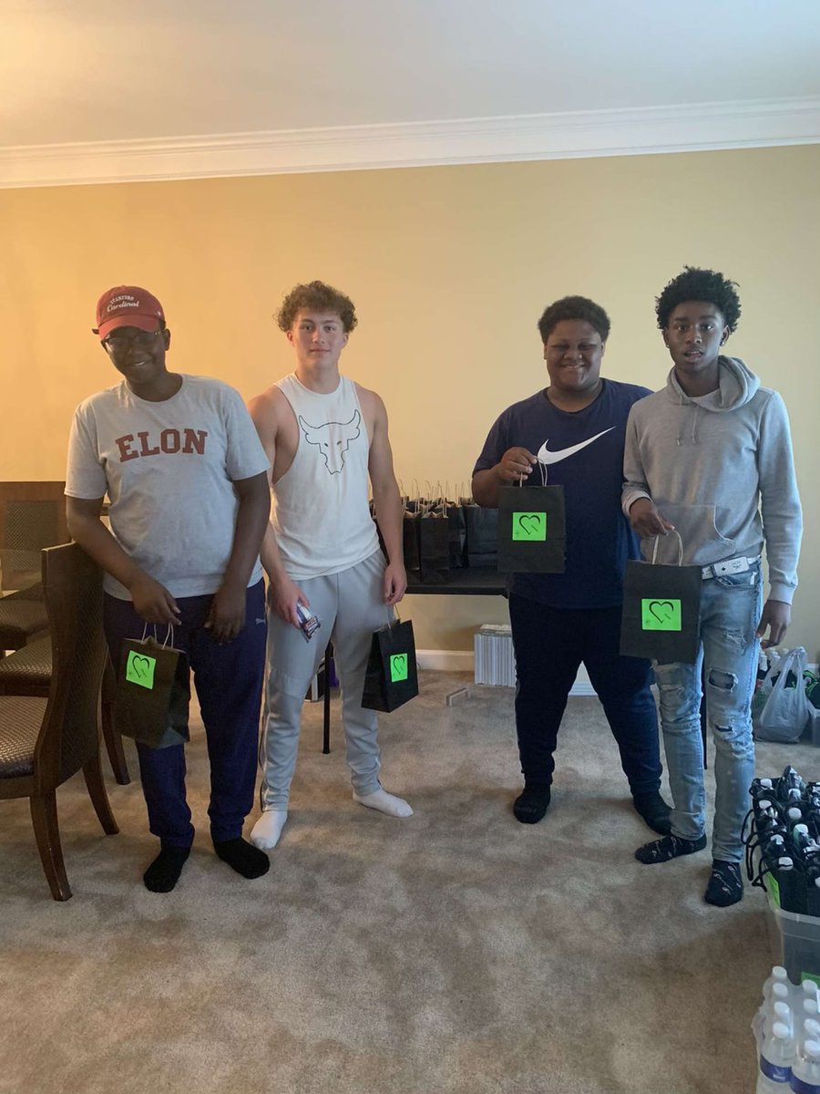 More Bruins stacking wins off the field! Jay Jones leading this group to help others! Go Bruins!