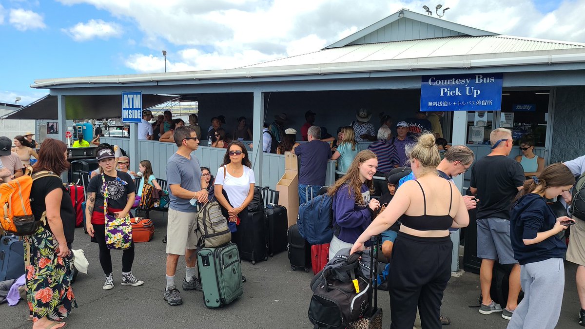 gchow66's tweet photo. @Thrifty Car Rental - absolutely horrendous service!! Line has grown to almost 100 people waiting to collect their cars. Line is moving at a snail's pace - about 3 customers every 30 minutes. Thrify Corporate - huge, huge customer service faux pas. What a way to start a vacation! https://t.co/bLdIMAcVdH