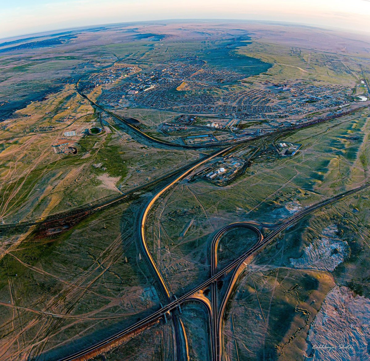 Нутгийн наадам сайхан болох нь ээ
