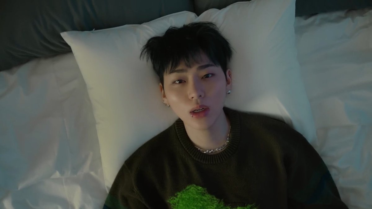 blockb_arg_'s tweet photo. [MV] 220719 El MV 'Seoul Drift' de #ZICO ha sido liberado!🔥
⠀
▶️ https://t.co/94TkCTRV9s
⠀
#BLOCKB #블락비 #지코 #우지호 #KOZ @ZICO92 https://t.co/Bau3vhcqkU