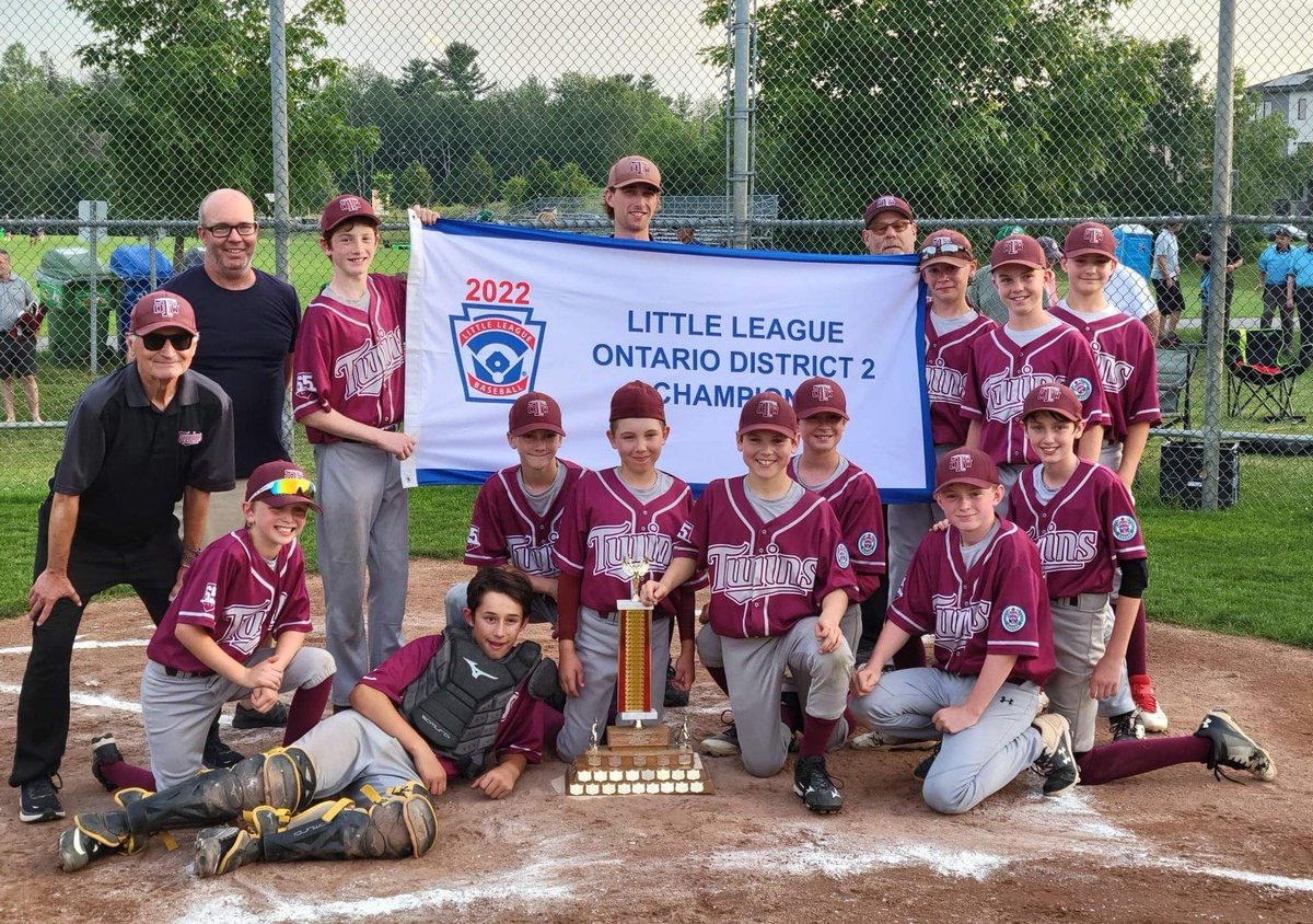 Ottawa West Twins (@owlld2) on Twitter photo Congratulations to the Major All-Stars, who won districts tonight and are headed to Provincials! More info to follow on Provincials, which start on Saturday July 23 - hosted by East Neapean, right here in #Ottawa! #OWLL #OWLLTwins #LittleLeague #Baseball
📷: <a href="/sarahfutterer/">Sarah Fütterer</a> Congratulations to the Major All-Stars, who won districts tonight and are headed to Provincials! More info to follow on Provincials, which start on Saturday July 23 - hosted by East Neapean, right here in #Ottawa! #OWLL #OWLLTwins #LittleLeague #Baseball
📷: <a href="/sarahfutterer/">Sarah Fütterer</a>
