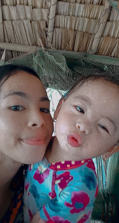 Wendydelara21's tweet photo. @RsW101121 @XRPL_XUM @XRPL_XWM @YoDisasta @fxwisdom1 @SweetAce12 @NIDANAwithXRP @mokujinkenken @wisherfairy @Saurosart ME and my baby girl just in case I get the event I want to feed my baby girl with jollibee, the 10xum and 10xwm will add this to our outing❤❤😍😍

@AustinRyuuu 
@Ronaalfonso30 
@SupportXumm 
@SDC_2002 
@bakit_id https://t.co/1wcVo18ElG