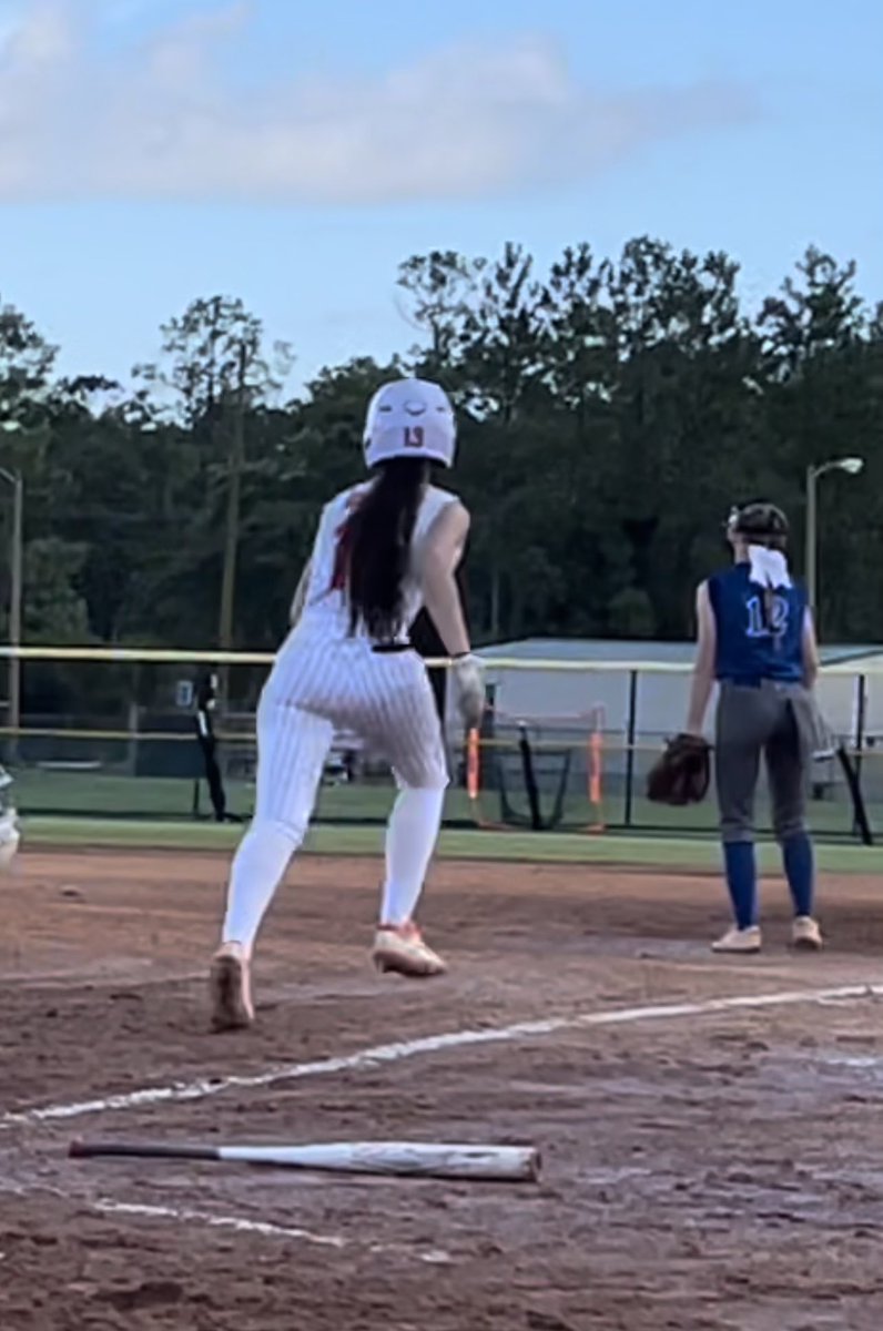 🥎🧡🤍💜 committed tweet media