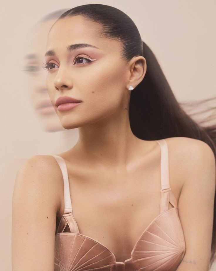 ari for @rembeauty ch. 4 >>>>> 🤍☁️