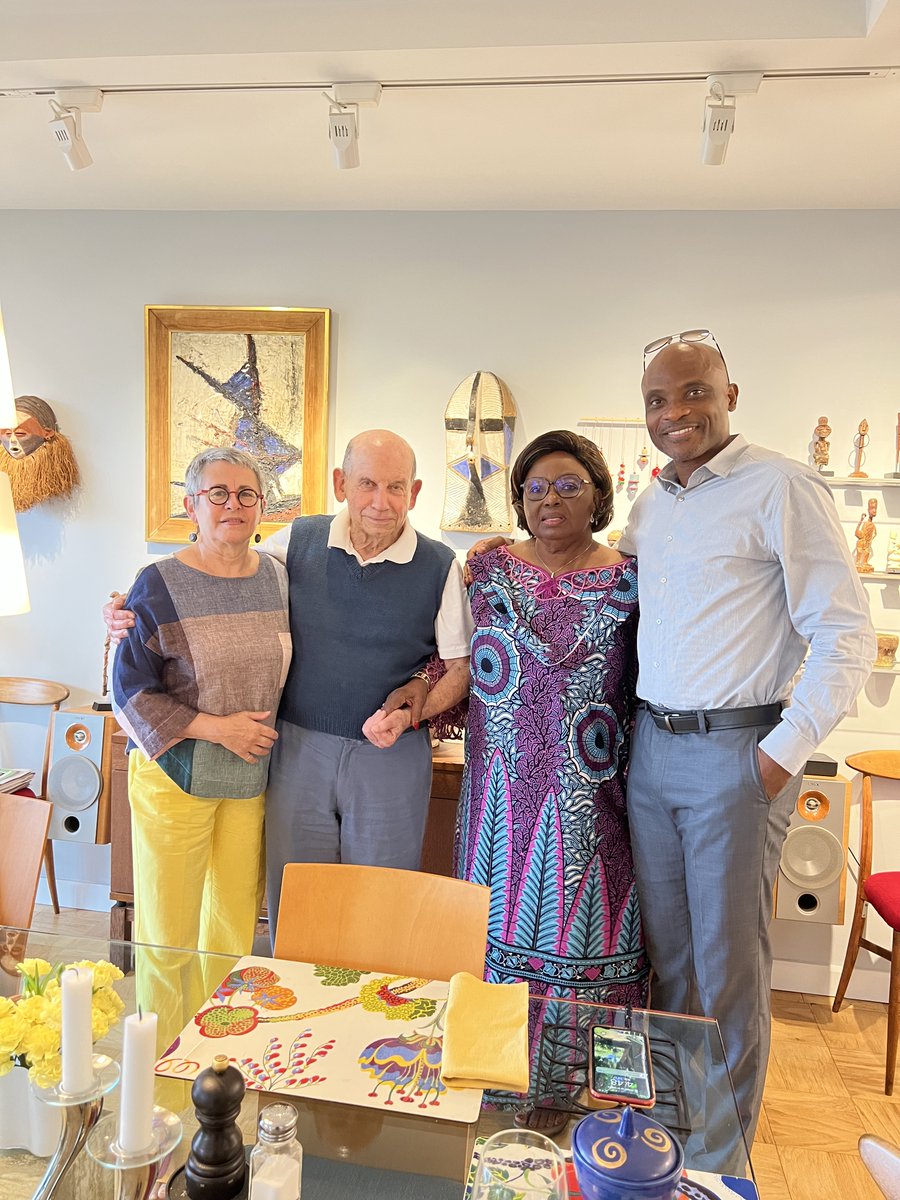 DRC's new ambassador Marie-Hélène Mathey-Boo started her tenure a couple of months ago. A real privilege to take her to meet my friend Herbert Weiss at his DC home.