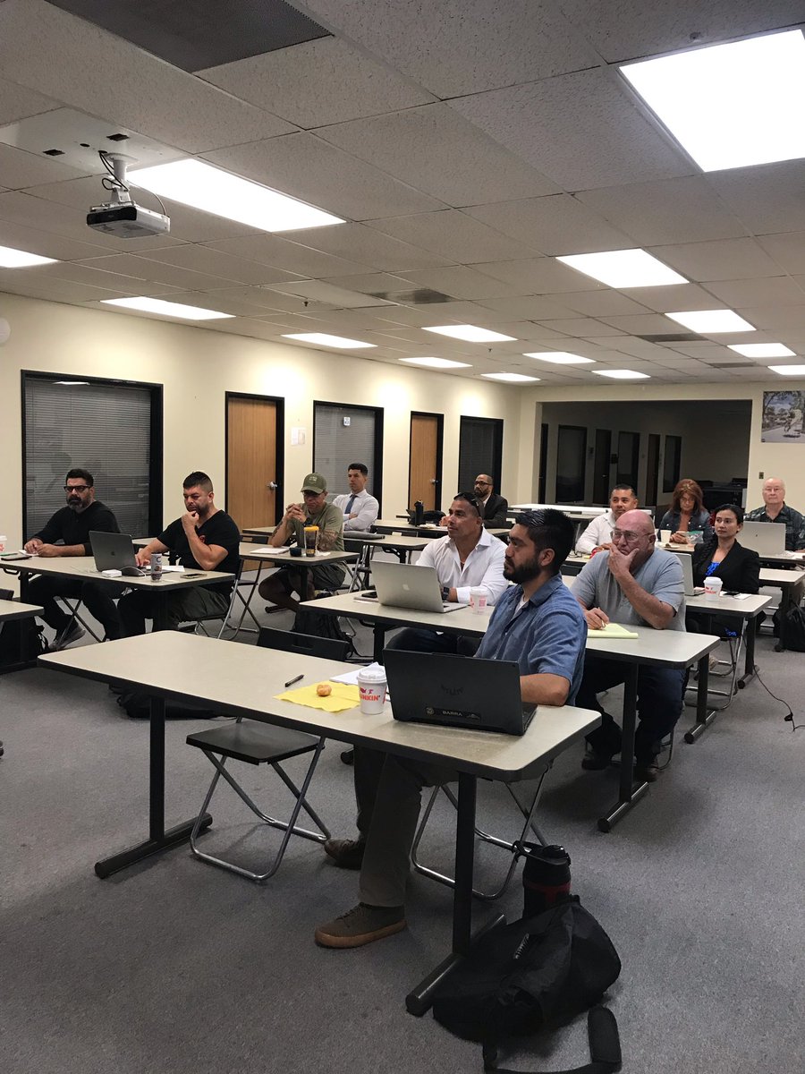 SoCalVBOC's tweet image. Great day at @innovatemurrieta today where Darrell Steele presented an in-person @bootstobusiness Reboot to #Veterans who are looking to start or grow their business!

Visit socalvboc.org/boots-to-busin… for our upcoming online &amp;amp; in-person classes. 

#SoCalVBOC #VetBiz