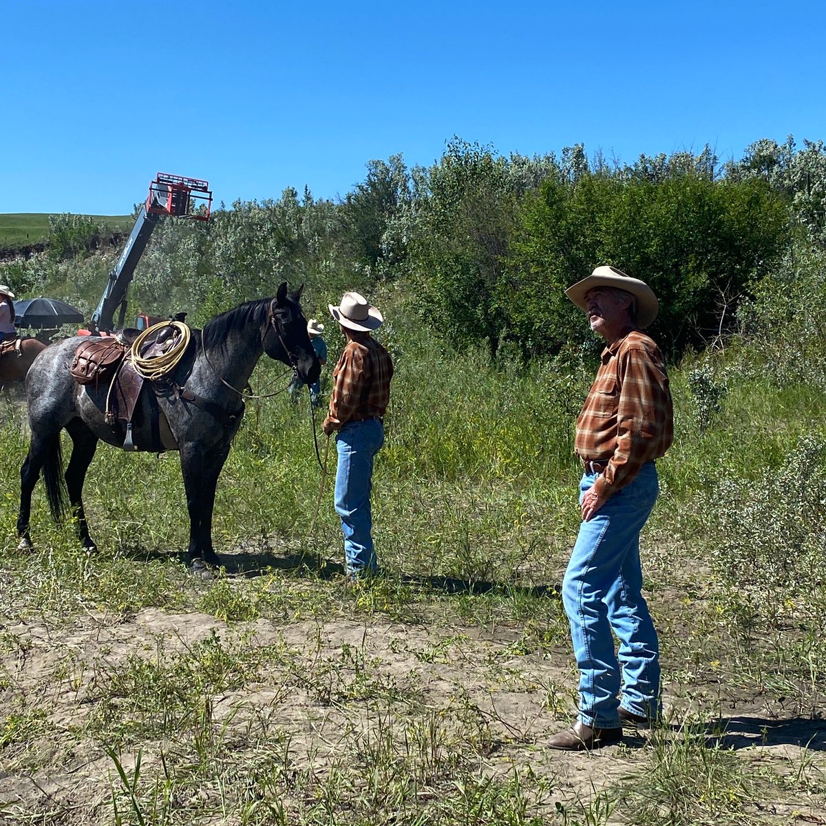 HeartlandOnCBC's tweet photo. Two Jacks One Horse.
Enough said. ❤️
#iloveheartland #HLinProd #heartland #jackbartlett #stuntdouble #bts #behindthescenes #shaunjohnston #heartlanders #heartlandoncbc #canada #keepalbertarolling #cbc #alberta #love #netflix #heartlandcbc #albertafilm #moviemagic #heartlandcrew https://t.co/cifJm9CgsZ