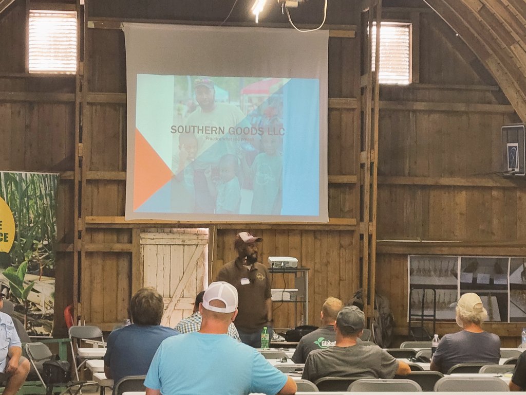 agronomist_Evan's tweet photo. A fun morning in the learning barn with @FLOLOfarms! What a great group to learn from and be a part of! @shaday77 @drlizhaney @MultiIowa #covercrops #farming #vegetables #soilhealth #agriculture #midwest #bigworms https://t.co/QaNPzL9uPd