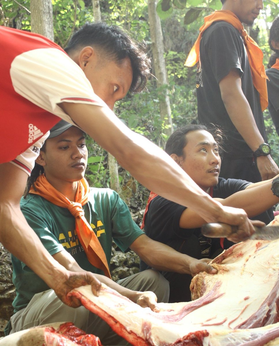 MALIMPA's tweet photo. Hewan kurban yang disalurkan berupa satu ekor kambing. Terima kasih kepada semua yang berpartisipasi dalam acara penyaluran hewan kurban ini, semoga amal ibadah yang kita lakukan diterima Allah SWT, aamiin ya rabbal 'alamin. 

#pengap2022
#MALIMPAberkurban https://t.co/ENlA6MqUNK