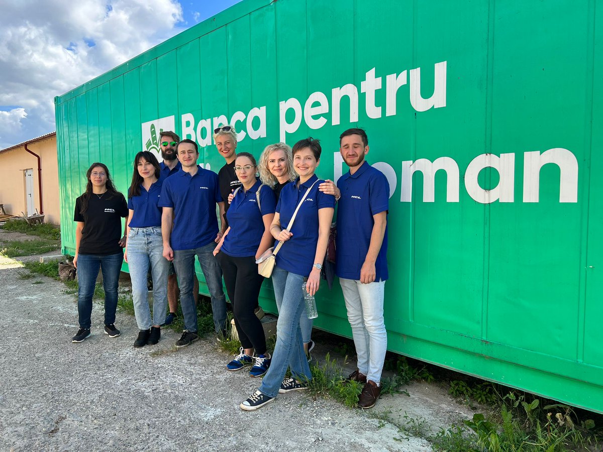 hcltech's tweet photo. HCL Technologies employees in Romania came together with FEBA to support the Ukrainian refugees and their families by providing food and essential supplies. We are grateful to our volunteers for their contribution to this cause. #CSR #EmployeeEngagement #HCLTechRomania https://t.co/9pbhrBK1wH