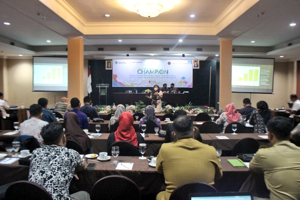 Disporapar Jateng #JelajahJatengSekarang (@disporaparjtg) on Twitter photo Pelatihan Pemasaran Digital Sub Sektor Unggulan dan Prioritas bagi ASN
Salatiga, 19-20 Juli 2022
Acara dibuka oleh Pj. Walikota Salatiga <a href="/Sinoeng69/">Sinung N. Rachmadi</a>
Peserta : Dinas yg membidangi pariwisata dan ekraf di 35 Kab/Kota se-Jateng <a href="/Jateng_Twit/">Info Jateng</a>
#JatengGayeng Pelatihan Pemasaran Digital Sub Sektor Unggulan dan Prioritas bagi ASN
Salatiga, 19-20 Juli 2022
Acara dibuka oleh Pj. Walikota Salatiga <a href="/Sinoeng69/">Sinung N. Rachmadi</a>
Peserta : Dinas yg membidangi pariwisata dan ekraf di 35 Kab/Kota se-Jateng <a href="/Jateng_Twit/">Info Jateng</a>
#JatengGayeng