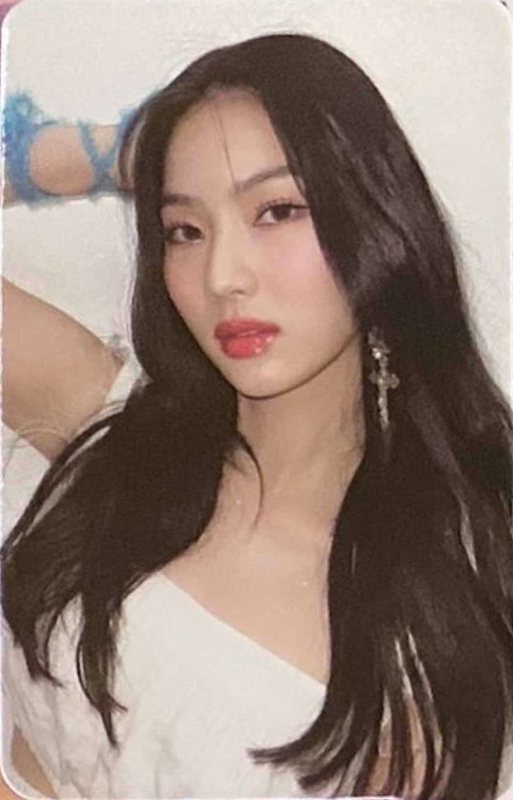 Legendary Photocard on Twitter: "1561. STAYC We Need Love Digipack