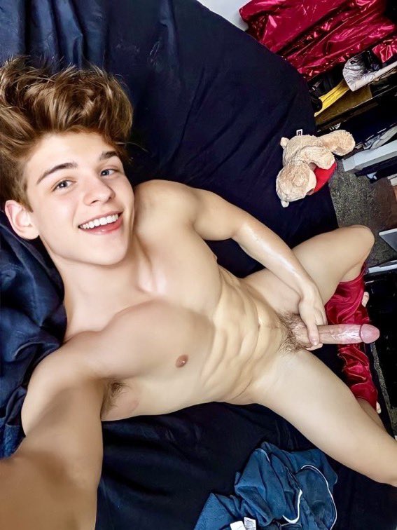 Would you hold my dick?

For more hot free gayporn ??

https://t.co/oBhdB2nqlE

See you there ?

#gay