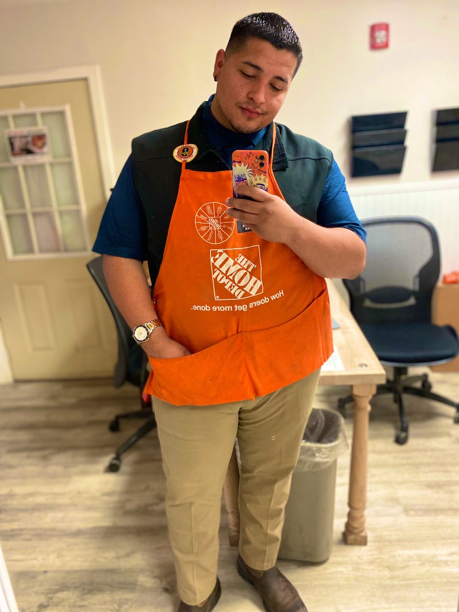 Cxm_BrianM's tweet photo. From July 19 2012- Present. 10 year Anniversary. From Lot Associate-TRC associate-DS-CXM. @HomeDepot thank you for the opportunity. https://t.co/LdpLDdb051