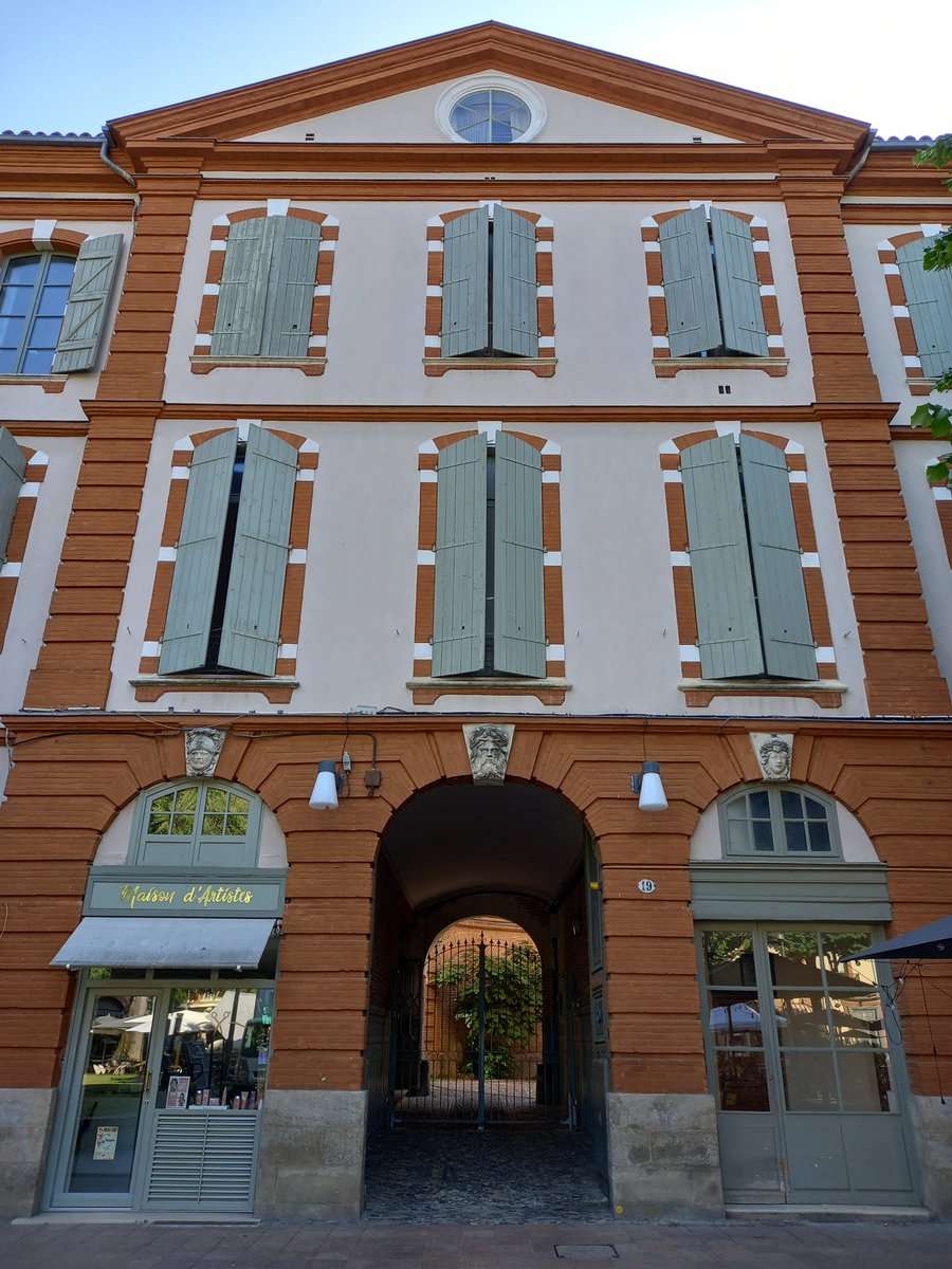 JulieG_Sust's tweet photo. Holiday pictures of external shading, southern France. As individual householder I do wish it was easier in the UK to find shading that is external, movable, manual, and still allows air flow. #shading #overheating #housing #retrofit #adaptation #ClimateAction https://t.co/QW3pNPPa9R