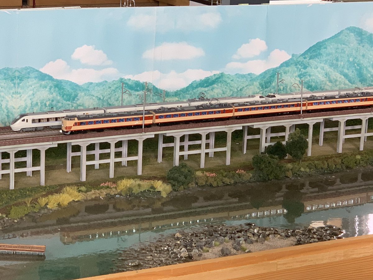 UTAMALOchan's tweet photo. 本日もリカラー様にて運転しました。
いつも素晴らしいレイアウトをありがとうございます。

#Re_Color    #リカラー https://t.co/9thKSbE2rB